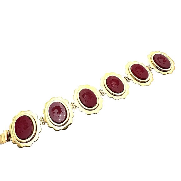 Vintage Red Intaglio Glass Cameo Gold Plated Bracelet 8 Inch Heavy Nice Quality - Picture 6 of 6